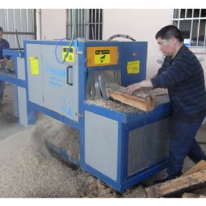 四川省廣元市-圓木200機(jī)加工現(xiàn)場(chǎng)